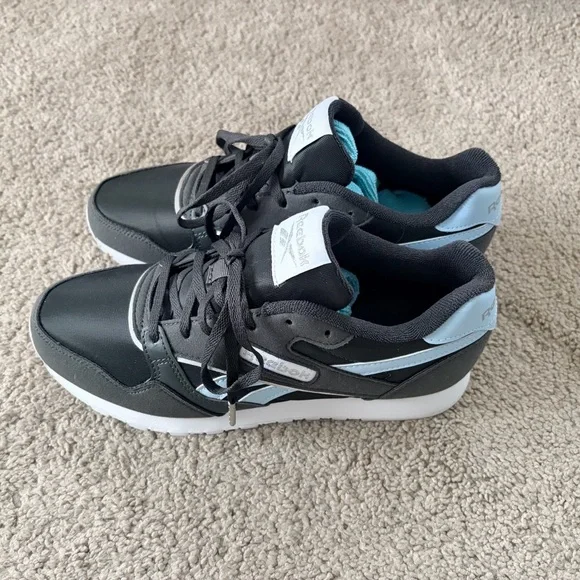 Reebok Charcoal and Sky Blue Athletic Shoes - Size 7.5 - Picture 4 of 7